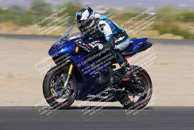 media/Oct-09-2022-SoCal Trackdays (Sun) [[95640aeeb6]]/Turn 3 (930am)/